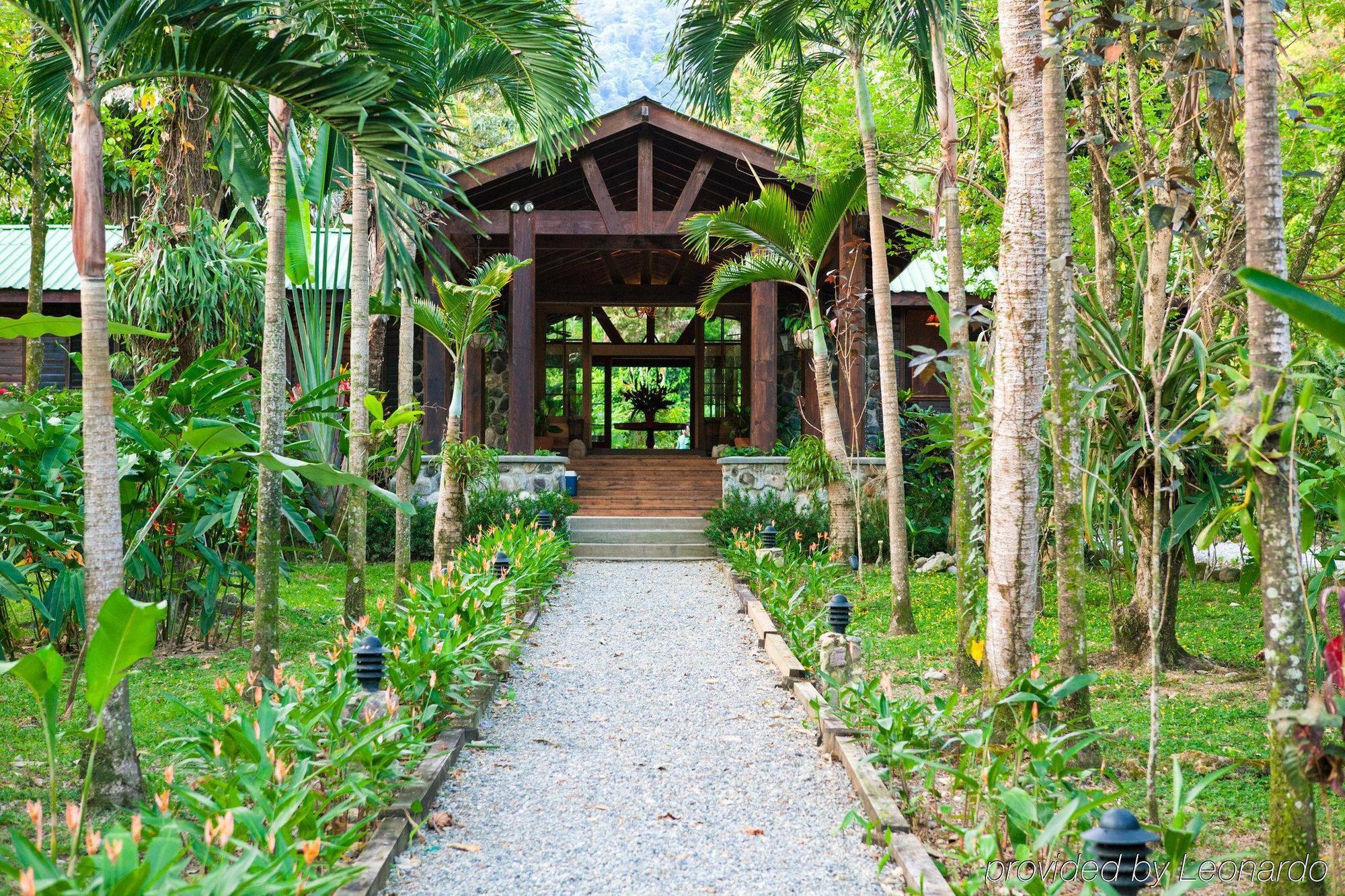 The Lodge & Spa At Pico Bonito El Pino Εξωτερικό φωτογραφία